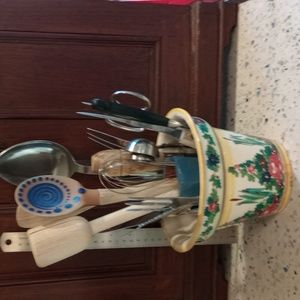 Antique Flower Pot, Cachepo, or Vaso.